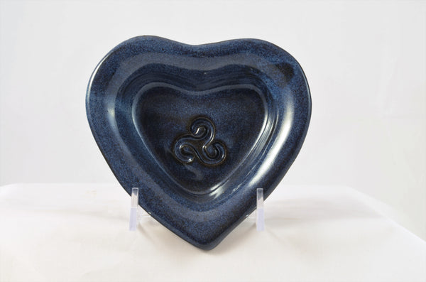 Island Stoneware Celtic Heart Dish